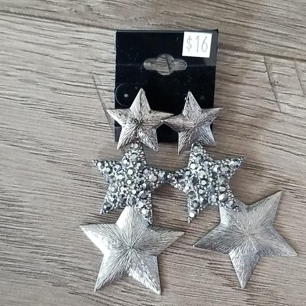 Dangling 3 star earrings - Picture 2 of 4